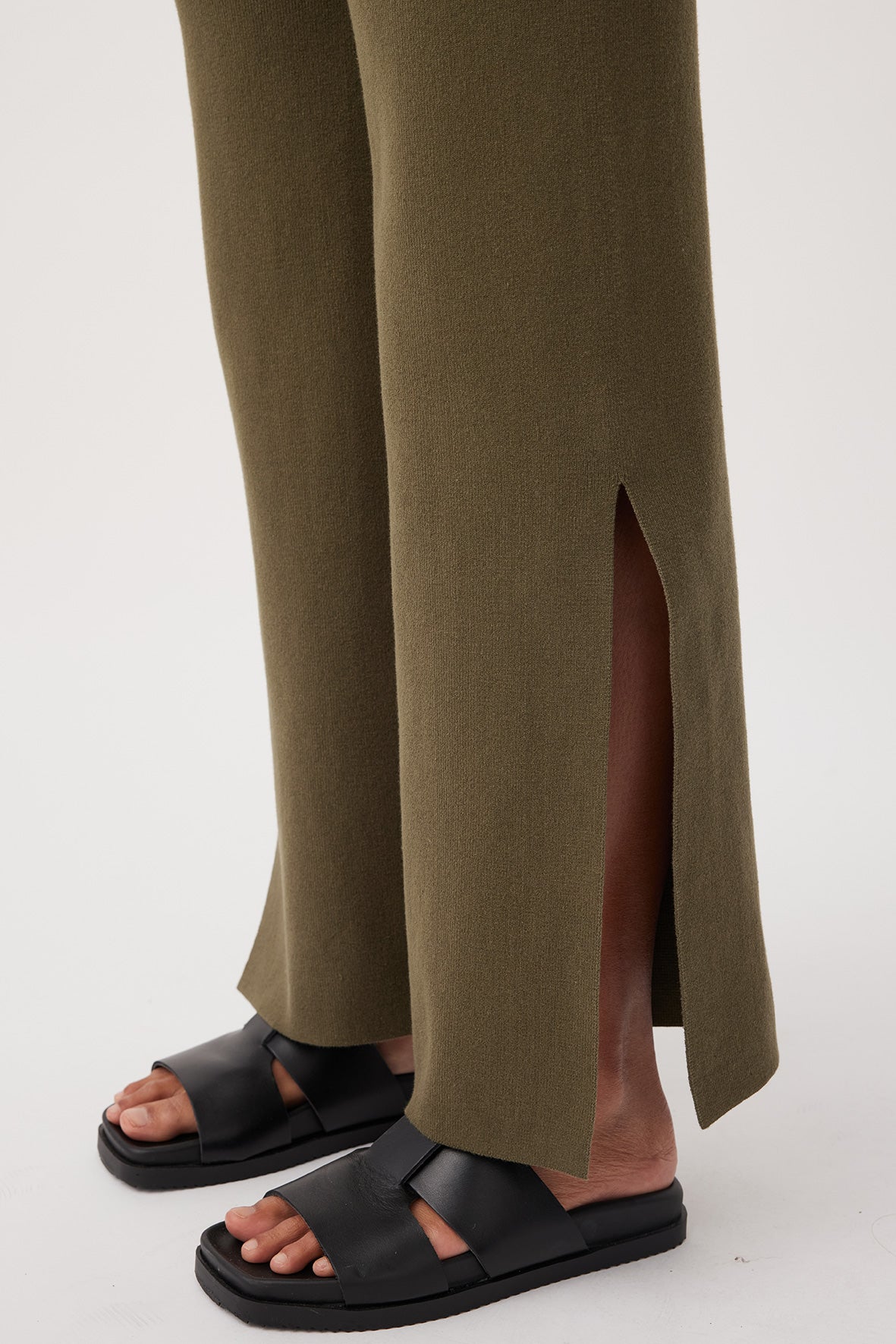 Ria Knit Pant - Olive