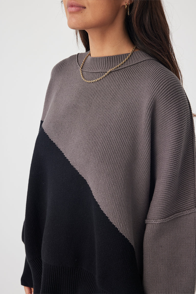 Neo Sweater - Black & Grey