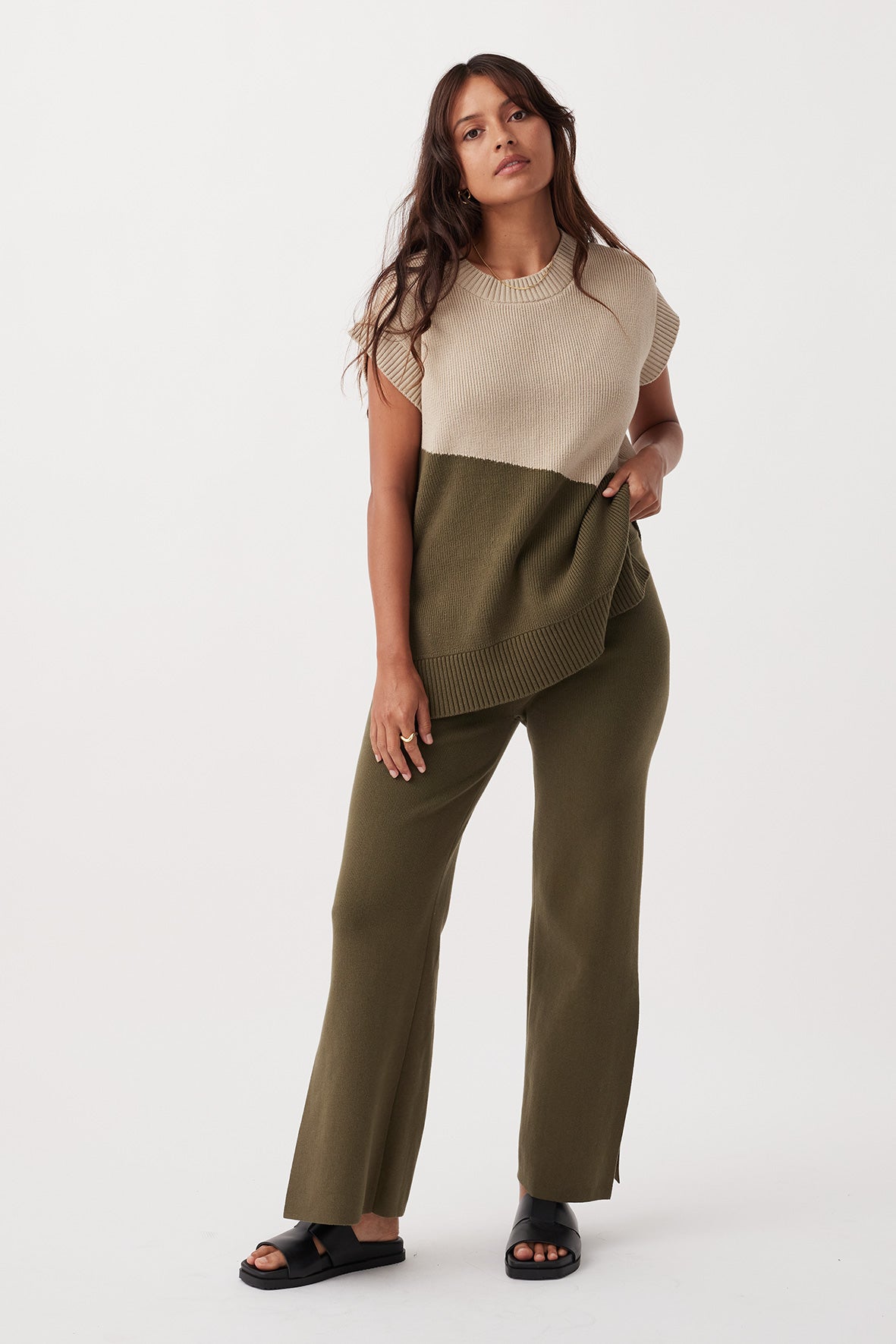 Neo Organic Cotton Vest - Taupe & Olive