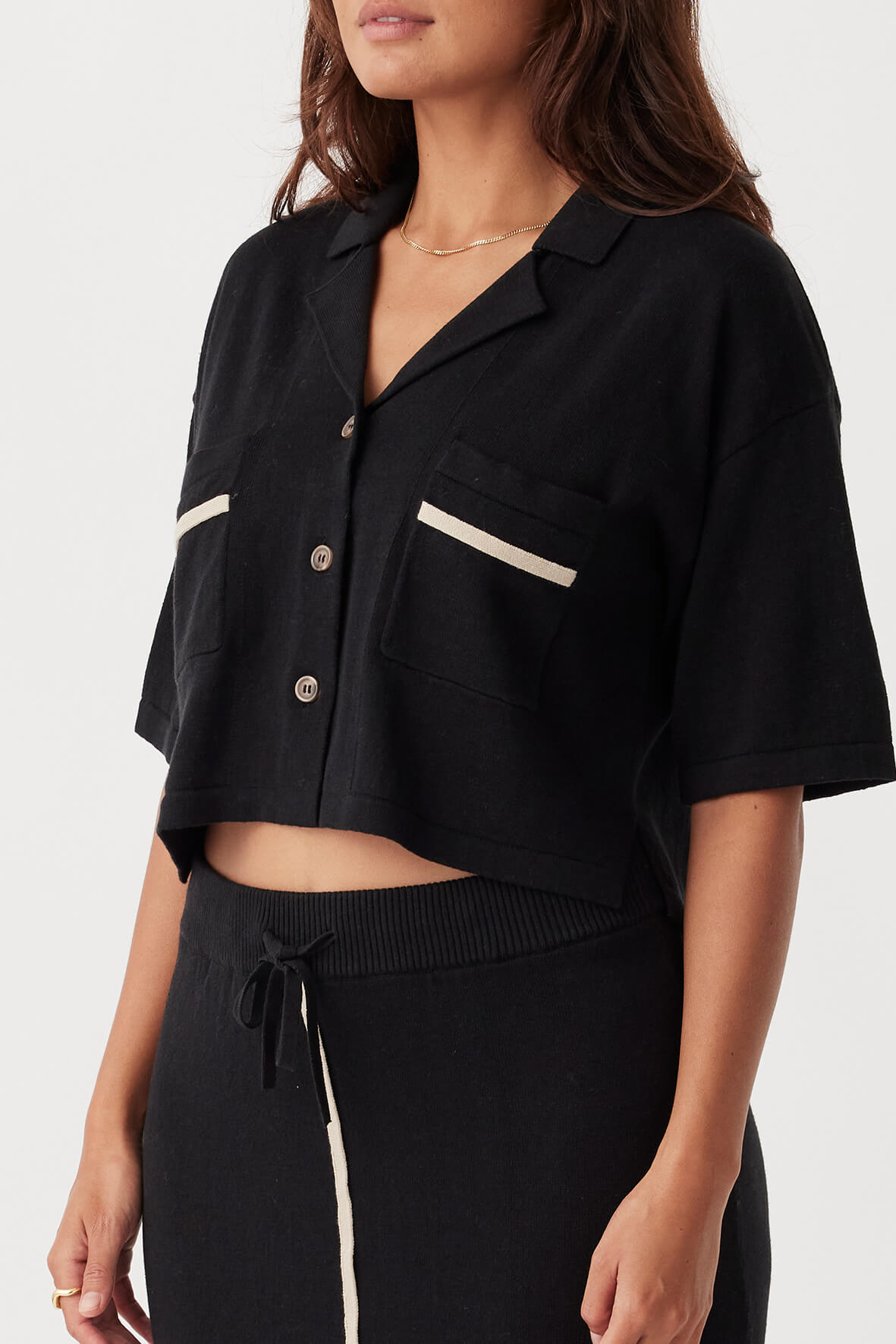 Quinn Cropped Shirt - Black & Taupe