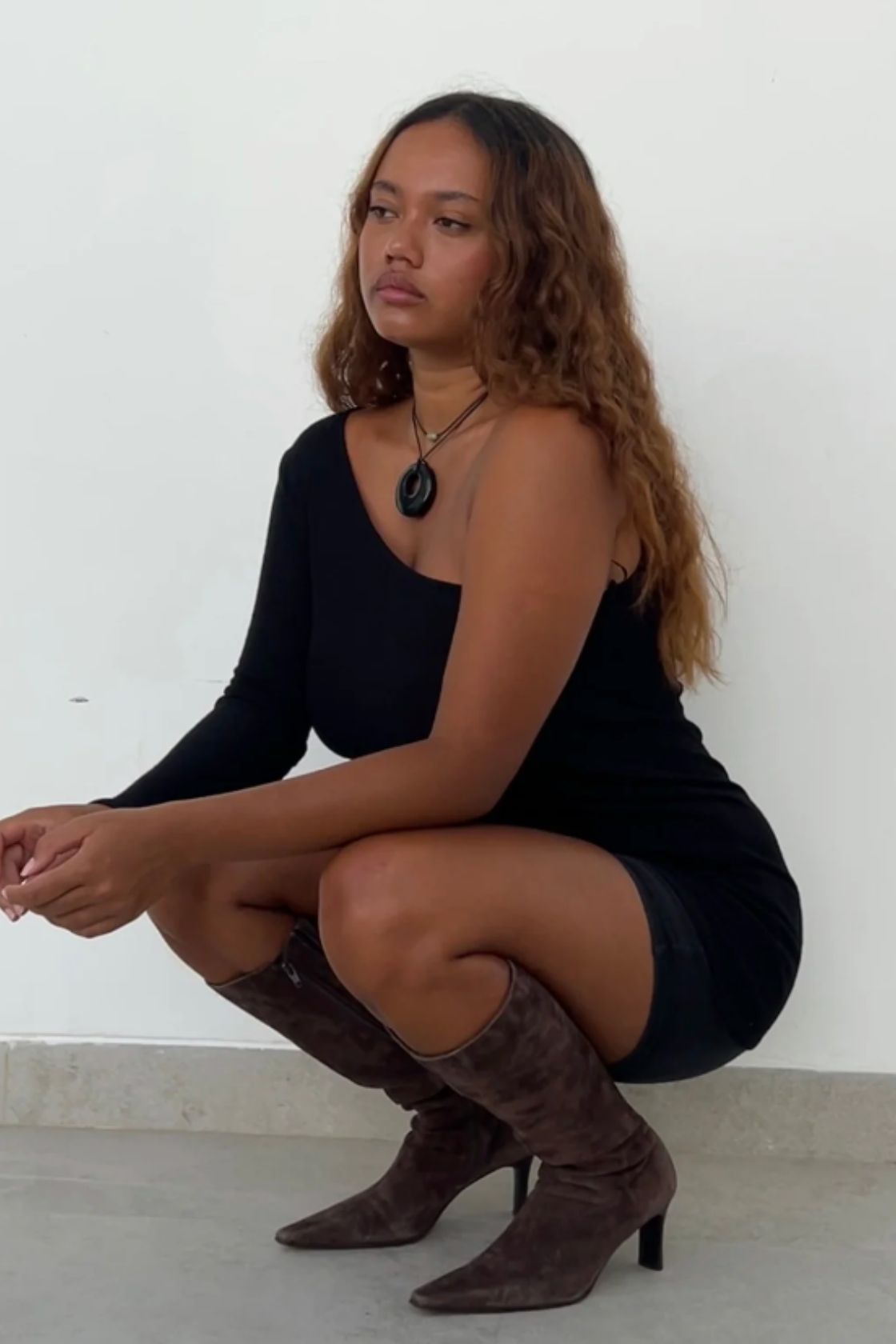 Nuri Studios - Black Agate Hoop Necklace