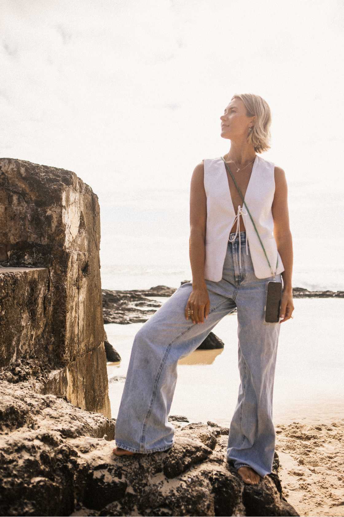 Krystal Knight - Protective Armour Phone Carrier - Green Averturine