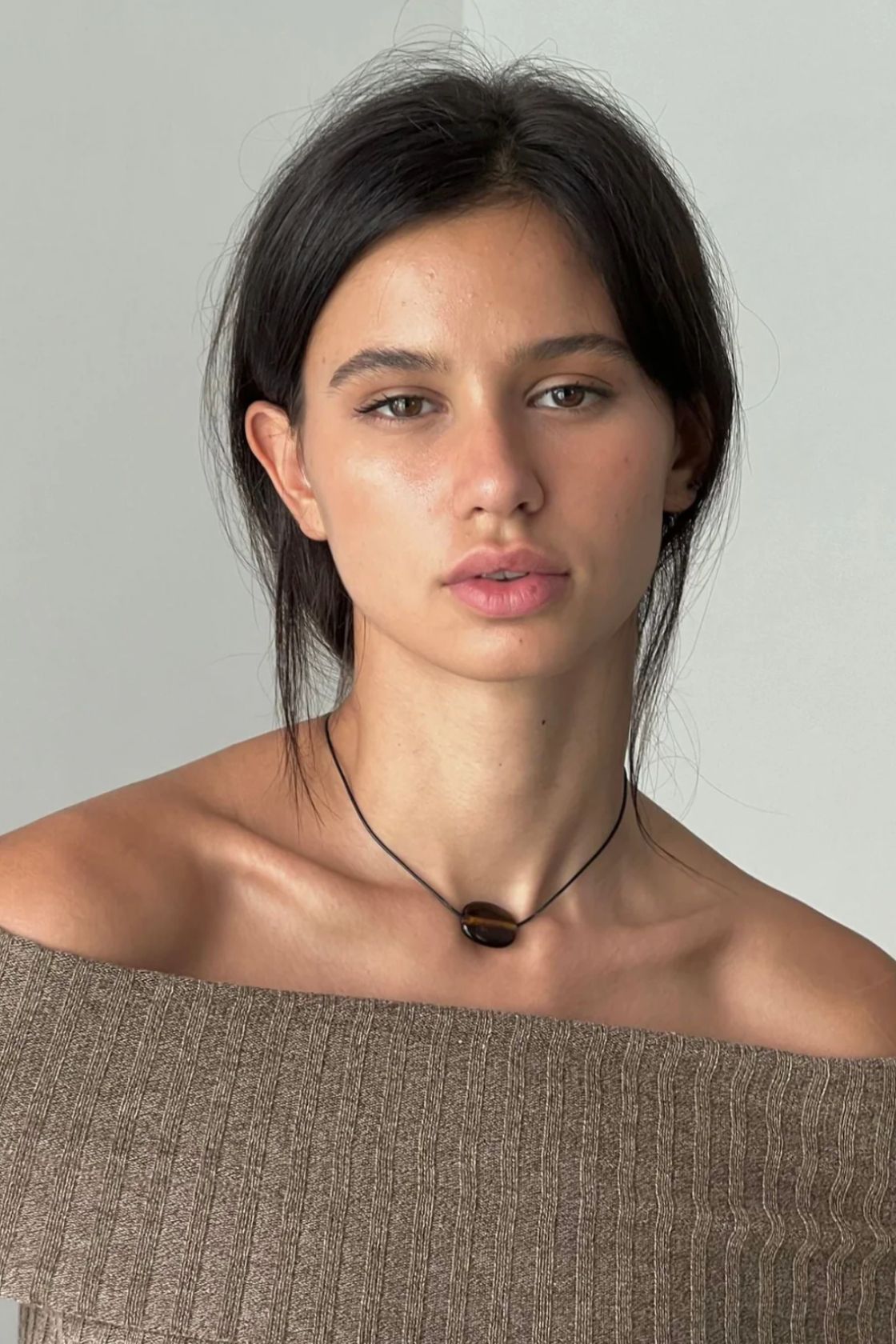 Nuri Studios - Clear Brown Glass Oval Necklace