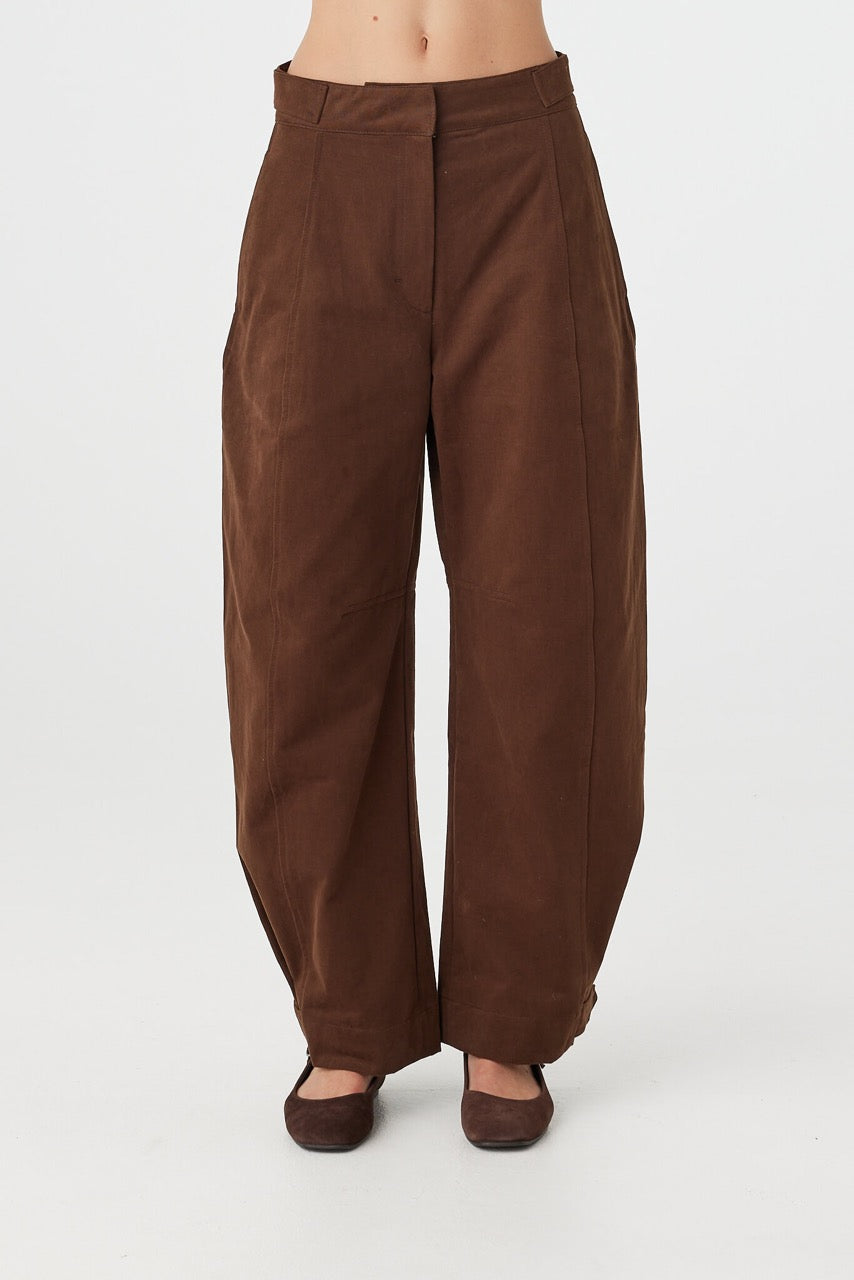 Eames Pant espresso front close-up view showing waistband construction and concealed fly zipper detail