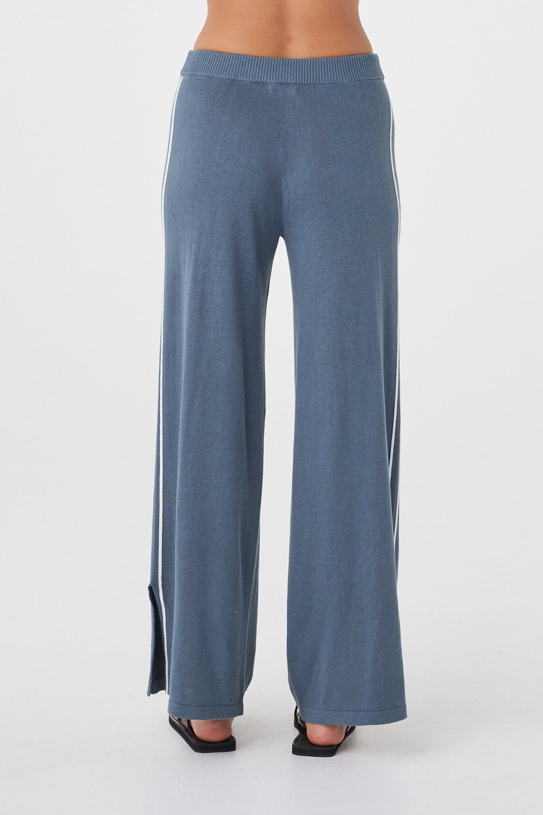 Back view of the Pippa Pant 2.0 in Storm & Cream featuring the elasticated ribbed waistband and relaxed fit through the leg.