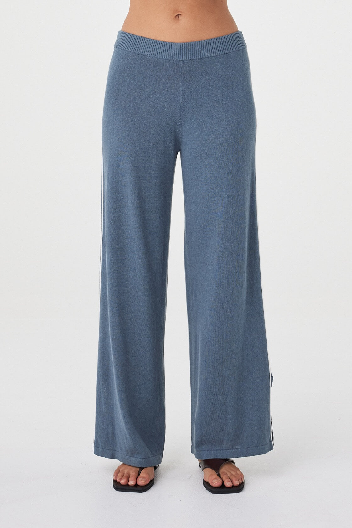 Front view of the Pippa Pant 2.0 in Storm & Cream showcasing the wide-leg fit, side pleat detailing and soft drape through the leg.
