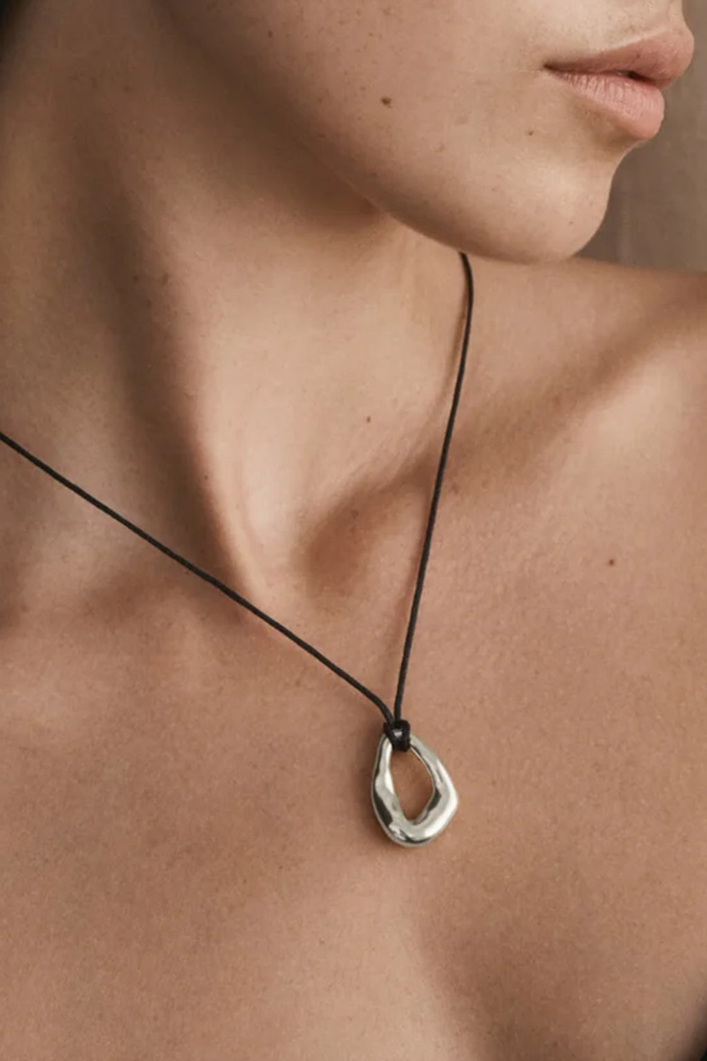 Saint Valentine - Miro Pendant Necklace - Silver
